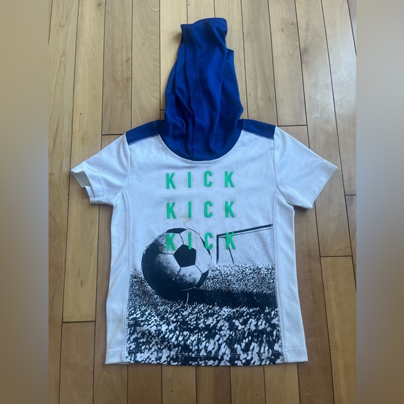 Oshkosh Activewear tee hoodie 5T - Picture 1 of 6